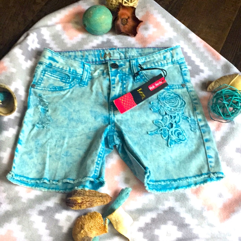 Girls Lee Midi Shorts. Size 12